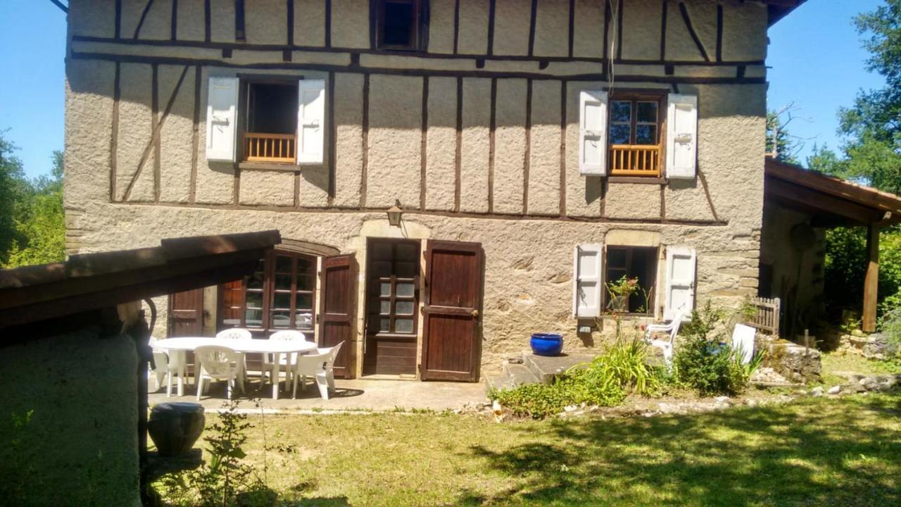 Maison Spacieuse A St Constant Fournoules Avec Jardin Saint-Constant 外观 照片